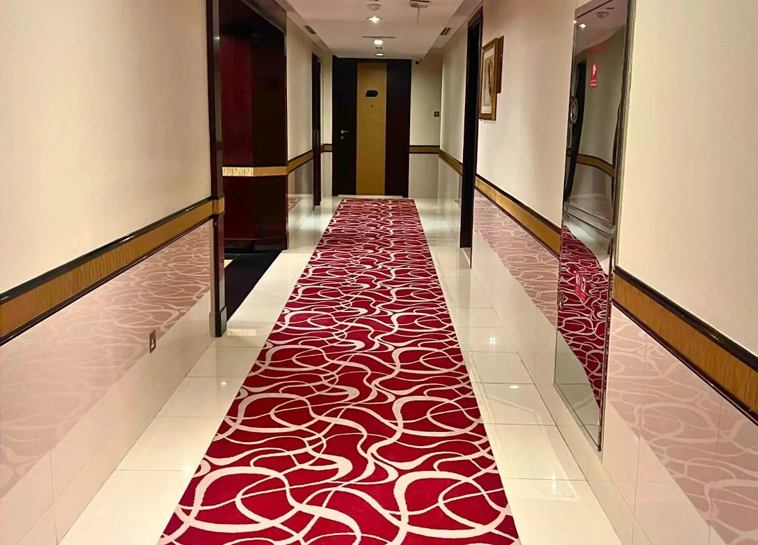 Apartament Elegant 2-Bedroom, 2-Min Walk To Dubai Mall