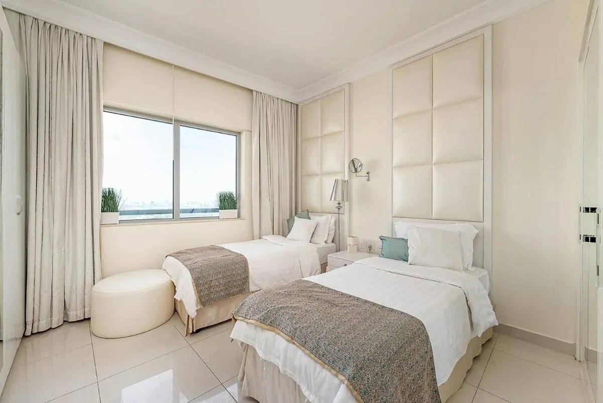 Elegant 2-Bedroom, 2-Min Walk To Dubai Mall