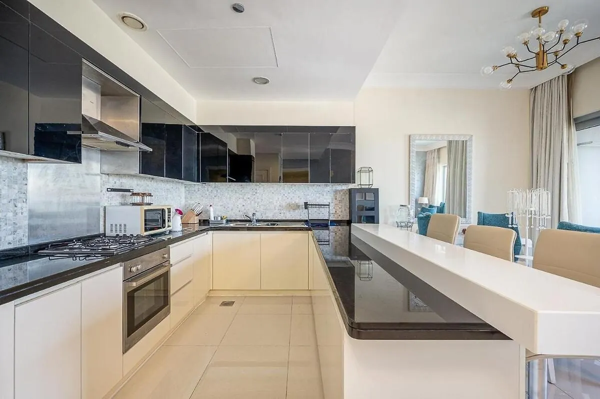 Elegant 2-Bedroom, 2-Min Walk To Dubai Mall