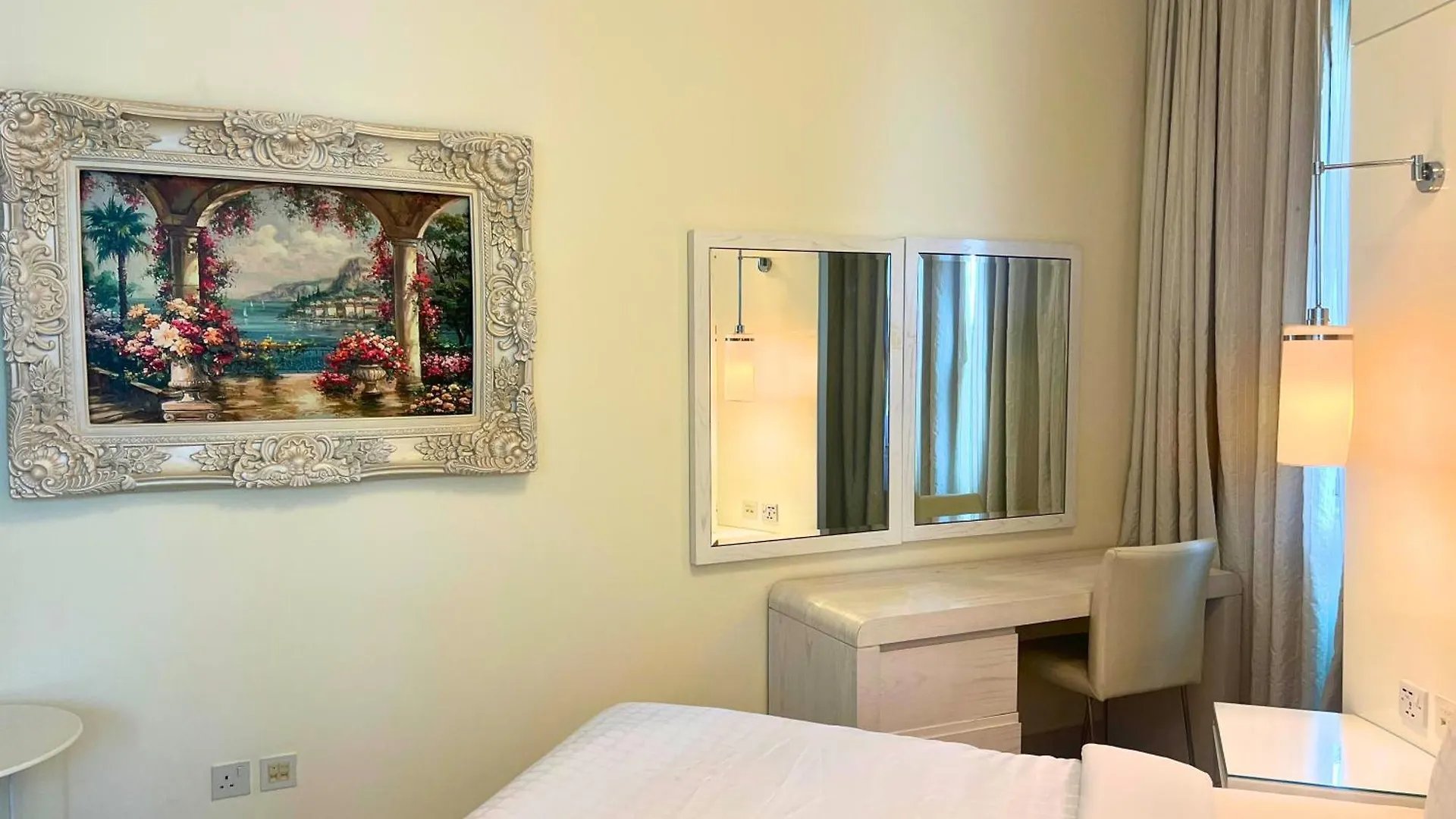 Elegant 2-Bedroom, 2-Min Walk To Dubai Mall 0*,