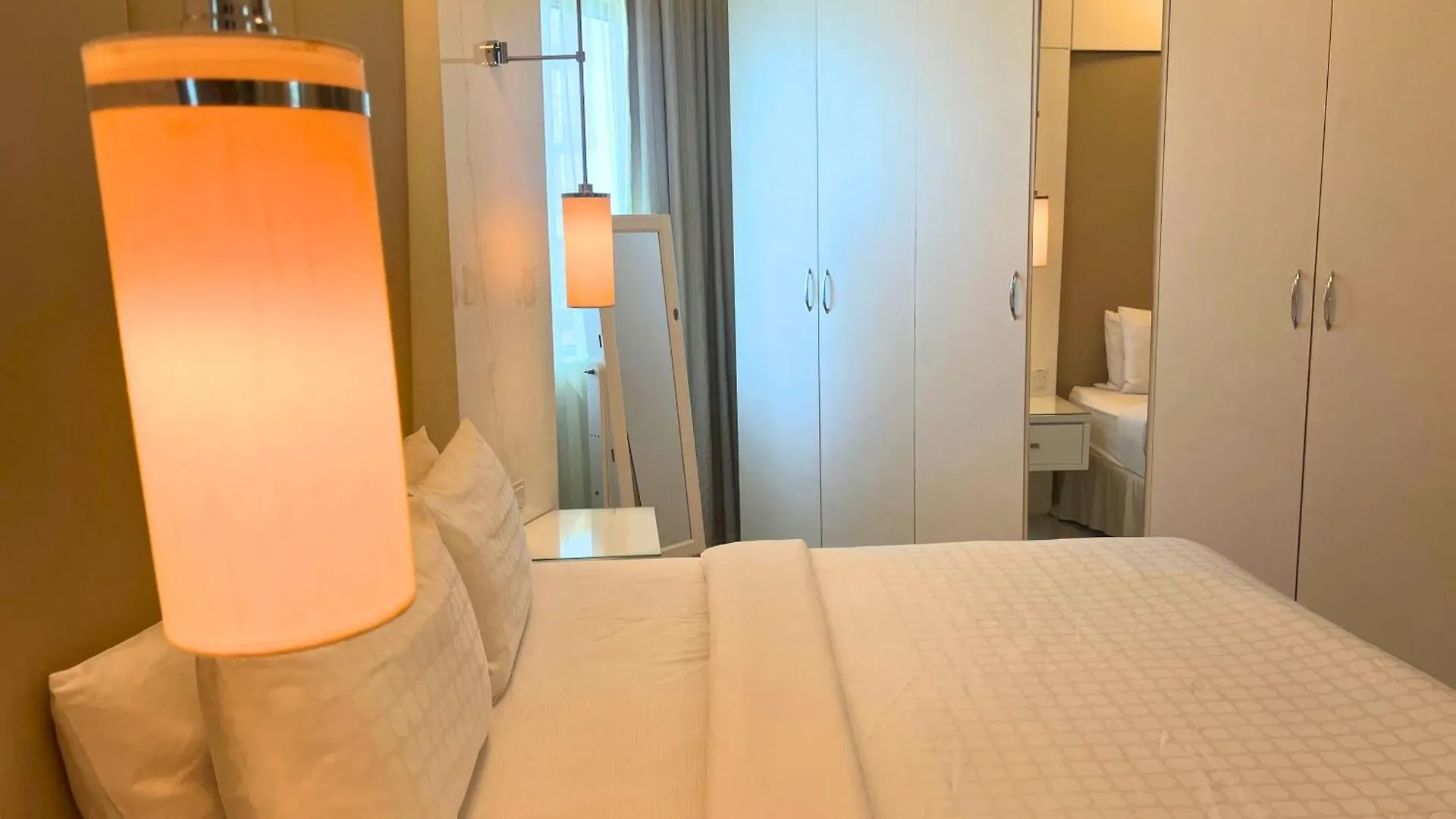 Elegant 2-Bedroom, 2-Min Walk To Dubai Mall 0*,