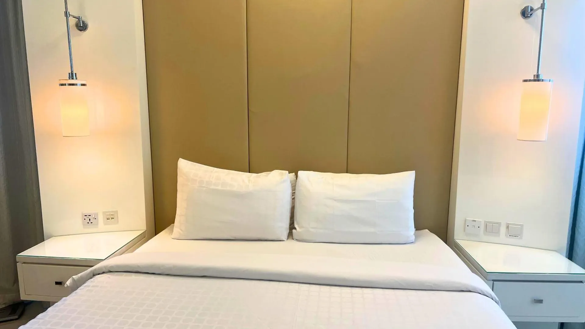 Elegant 2-Bedroom, 2-Min Walk To Dubai Mall 0*,  United Arab Emirates